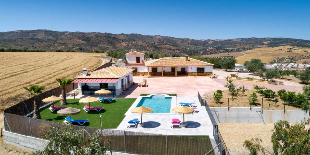 Cno de Vélez-Málaga, Riogordo, Malaga, Andalousie, Espagne 29180, 6 Bedrooms Bedrooms, ,5 BathroomsBathrooms,Villa​,Vacation Rental​,Cno de Vélez-Málaga,4148