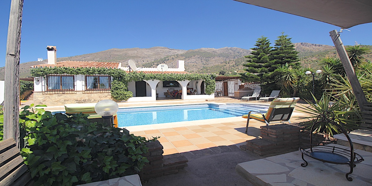 Las Peñas, Canillas de Aceituno, Malaga, Andalusien, Spanien 29716, 2 Chambre(s) Chambre(s), ,1 Salle(s) de bainsSalles de bains,Maison,Location de vacances,Las Peñas,4197