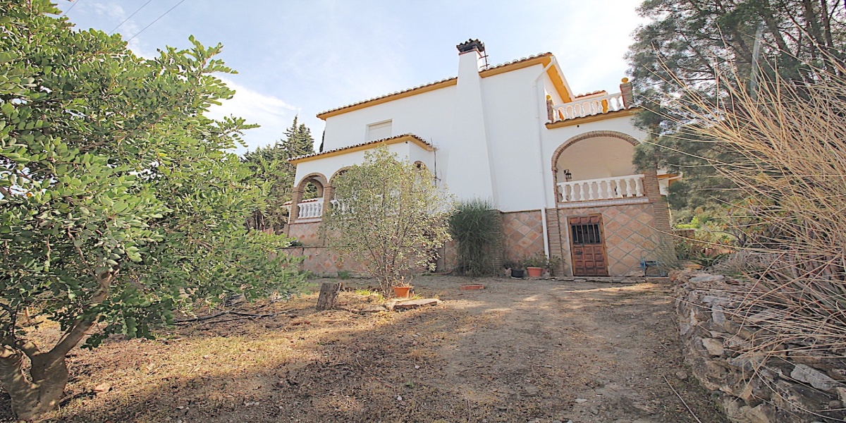 Los Colmenares, Alcaucín, Malaga, Andalusia, Spagna 29711, 6 Bedrooms Bedrooms, ,3 BathroomsBathrooms,House/Cottage,For Sale,Los Colmenares,4233