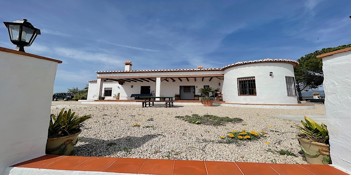 Castillo de Bentomiz, Arenas, Malaga, Andalusien, Spanien 29753, 3 Bedrooms Bedrooms, ,1 BathroomBathrooms,House/Cottage,For sale,Castillo de Bentomiz,4278