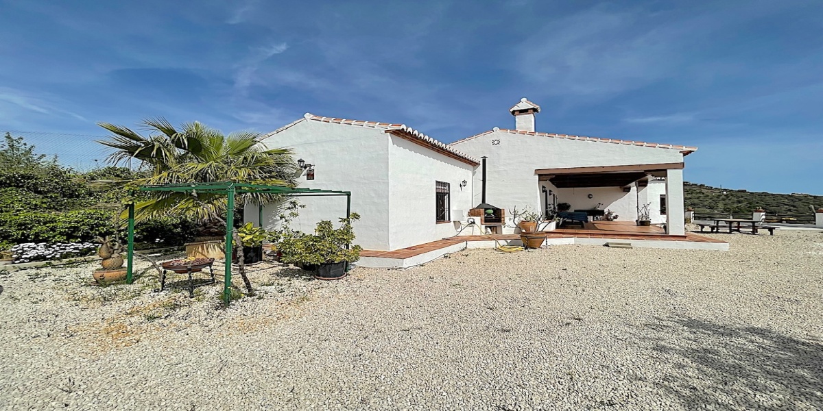 Castillo de Bentomiz, Arenas, Malaga, Andalusien, Spanien 29753, 3 Bedrooms Bedrooms, ,1 BathroomBathrooms,House/Cottage,For sale,Castillo de Bentomiz,4278