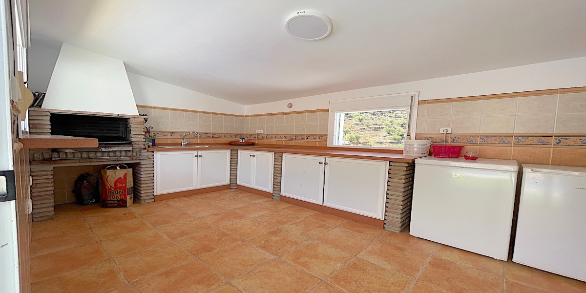 Pasada de Granadillo, Canillas de Aceituno, Malaga, Andalucia, Spain 29716, 4 Bedrooms Bedrooms, ,1 BathroomBathrooms,House/Cottage,For Rent,Pasada de Granadillo,4314