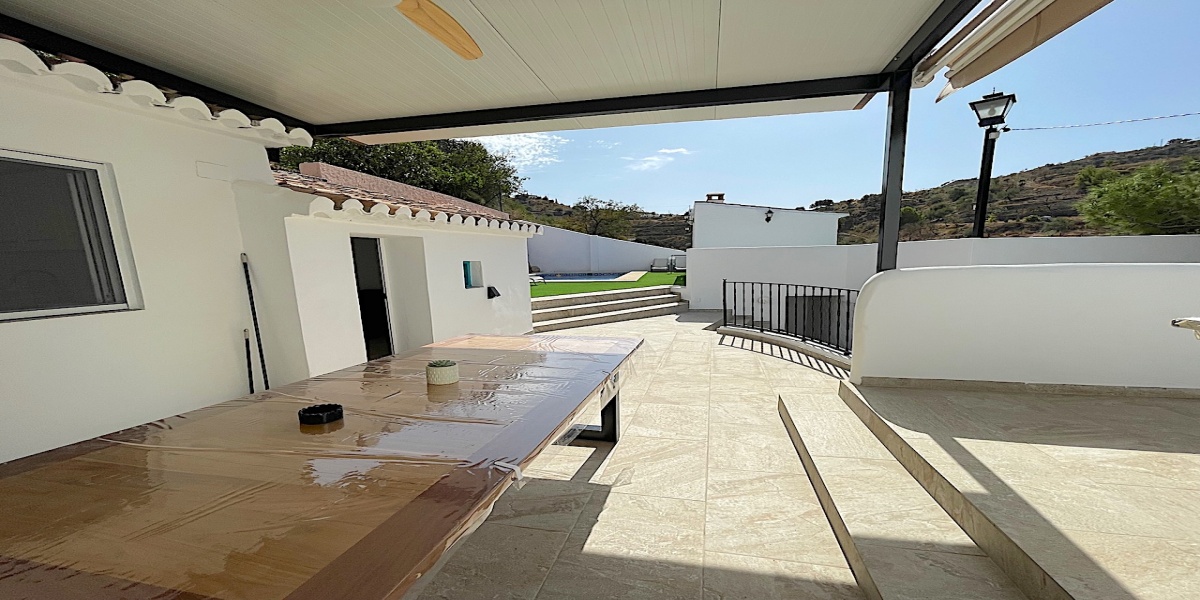 Pasada de Granadillo, Canillas de Aceituno, Malaga, Andalucia, Spain 29716, 4 Bedrooms Bedrooms, ,1 BathroomBathrooms,House/Cottage,For Rent,Pasada de Granadillo,4314