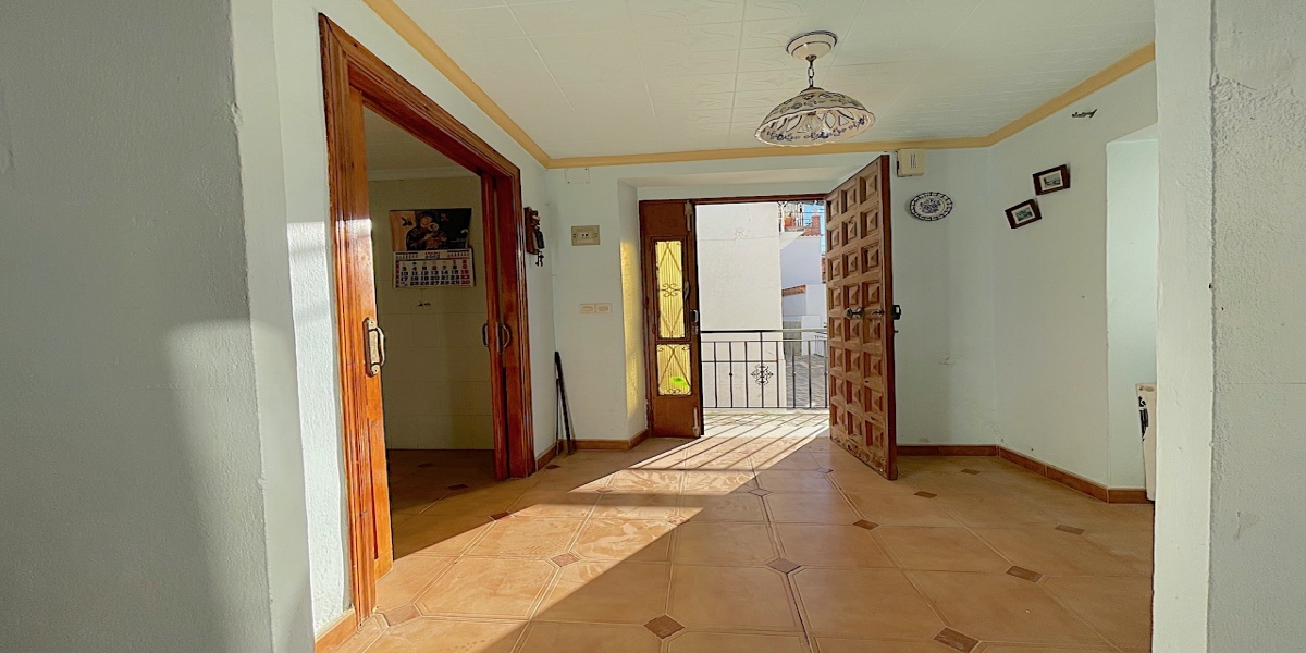 6 Calle de la Iglesia, Canillas de Albaida, Malaga, Andalusia, Spagna 29755, 4 Stanze da Letto Stanze da Letto, ,2 BagniBagni,Casa/Villetta,In Vendita,Calle de la Iglesia,4325